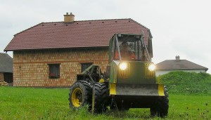 lesní traktor